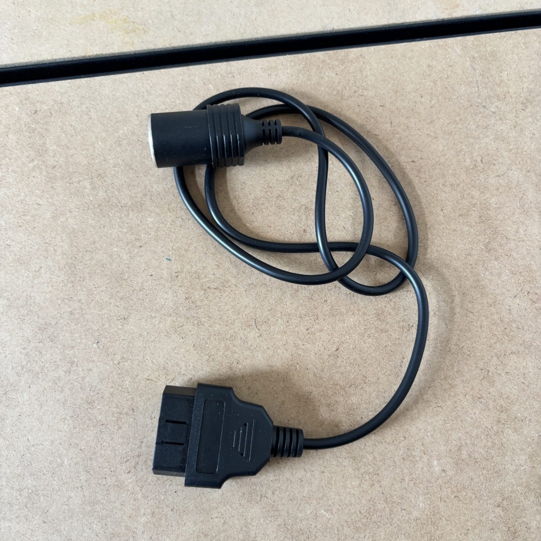 Adapter OBD2 do gniazda zapalniczki 12 V - obrazek 2