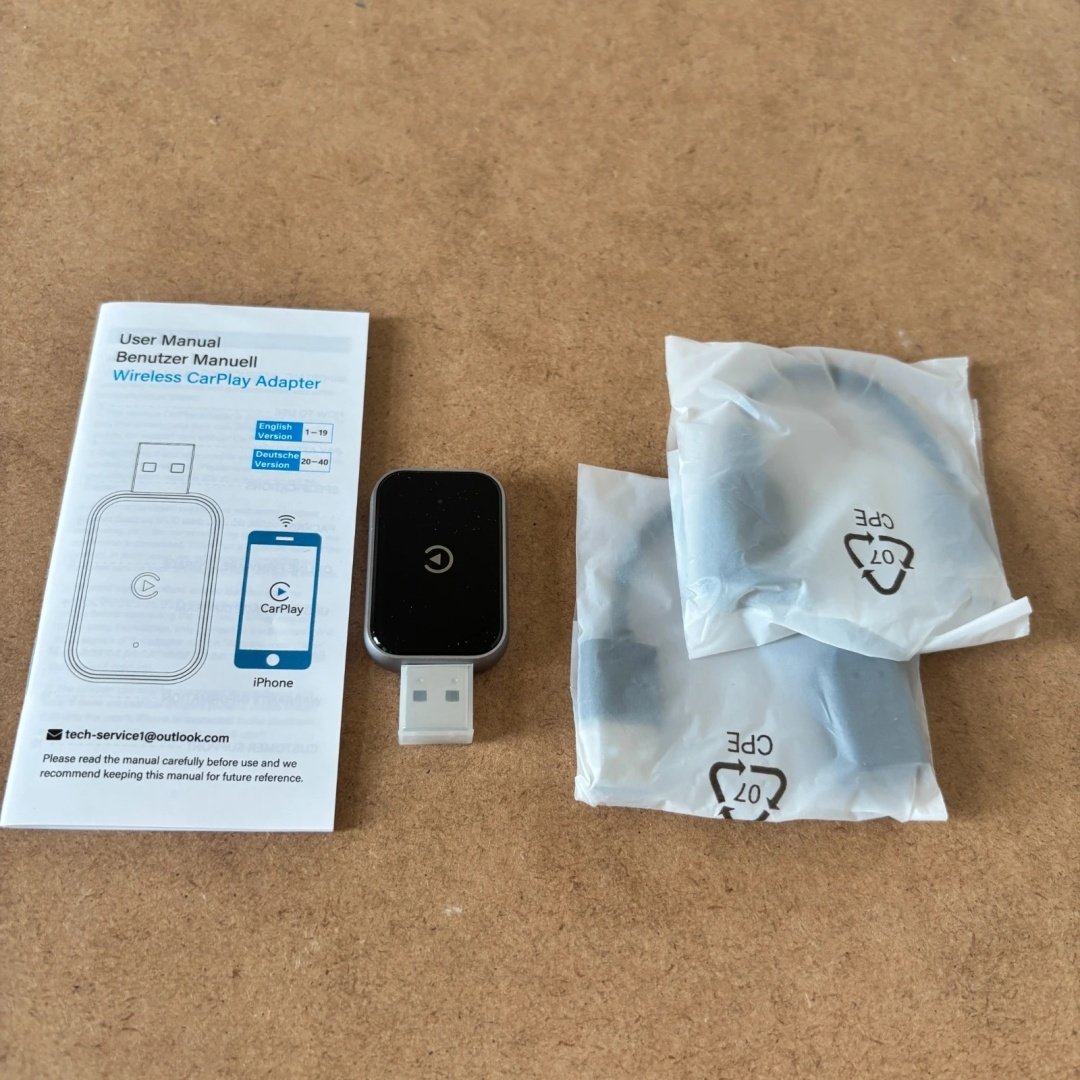 Bezprzewodowy adapter CarPlay USB - kompaktowy dongle - obrazek 2