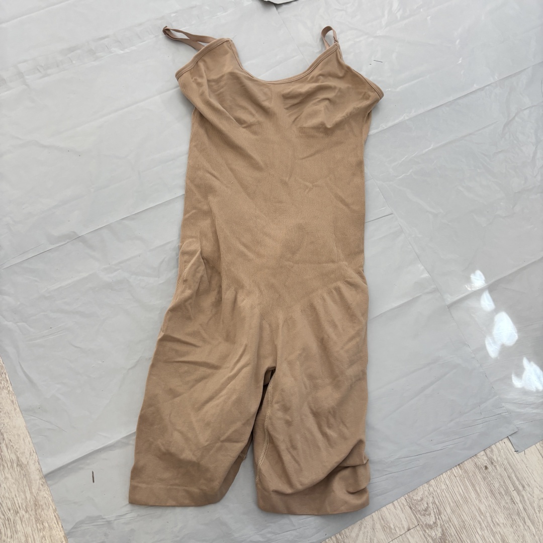 Body korygujące nude z nogawkami (bezszwowe, ramiączka) - modelujące