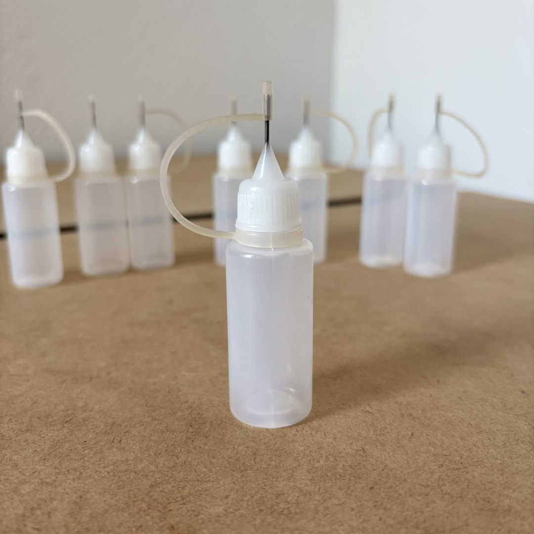 Buteleczki aplikacyjne 15 ml z metalową końcówką - zestaw - obrazek 2