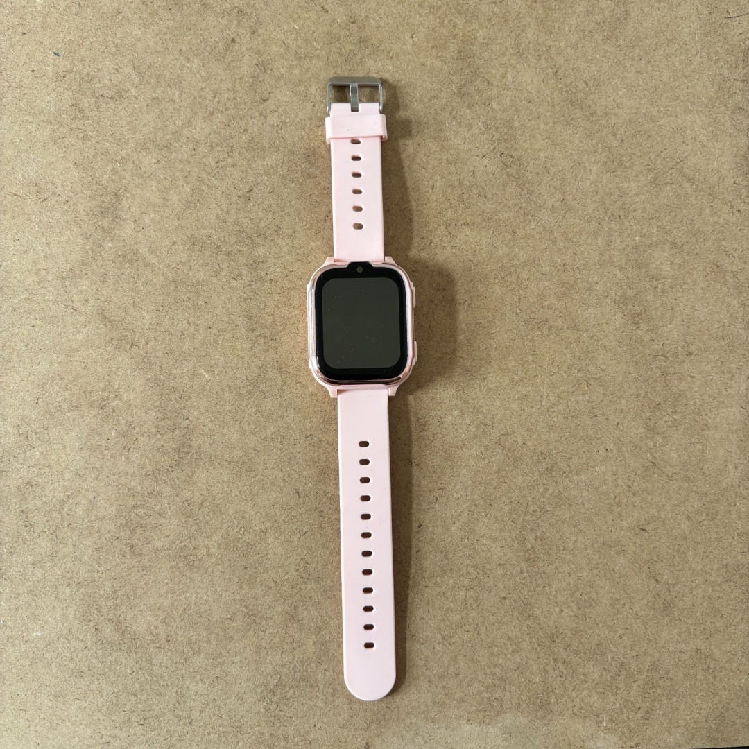Dziecięcy smartwatch z różowym paskiem - obrazek 2