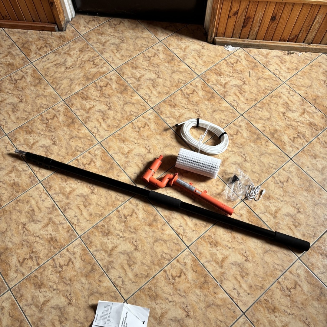 Elektryczna szczotka do mycia paneli fotowoltaicznych H1 - wysięgnik 6,2 m - obrazek 2