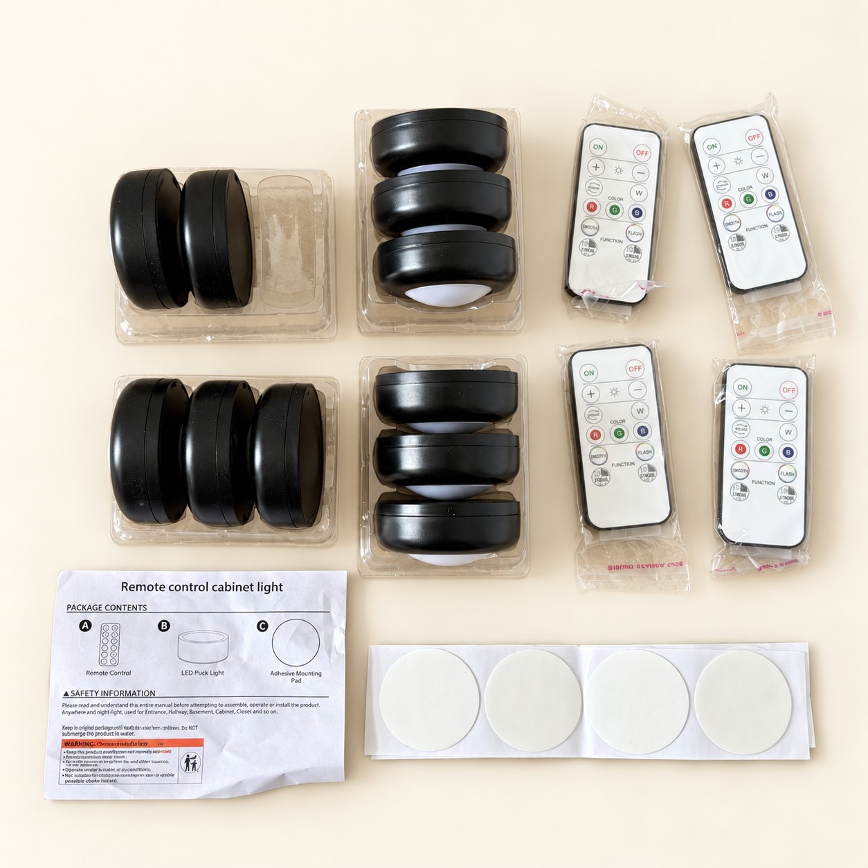 Lampki LED typu puck z pilotami - zestaw 11 szt. — aranżacja poglądowa AI na jasnym tle