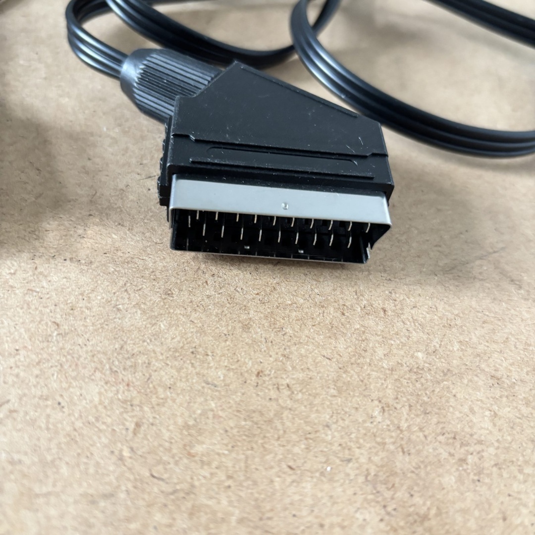 Konwerter przewodowy Scart-HDMI z zasilaniem USB - obrazek 2