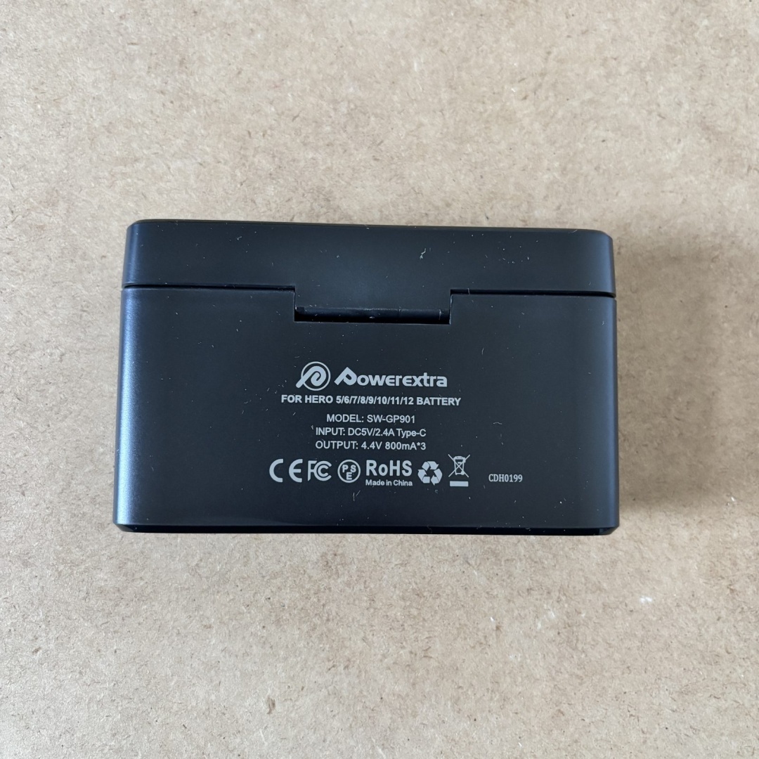 Ładowarka Powerextra SW-GP901 z 3 akumulatorami do GoPro - obrazek 3