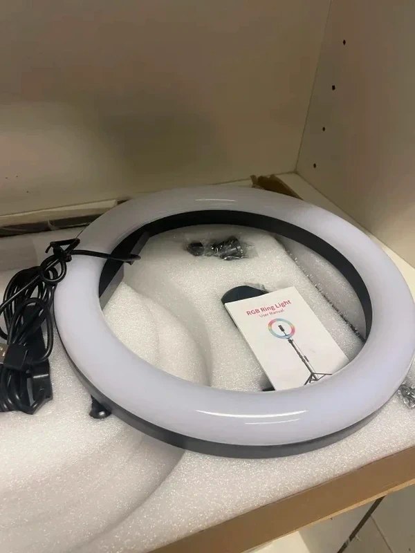 Lampa pierścieniowa Ring LED RGB ze statywem i pilotem