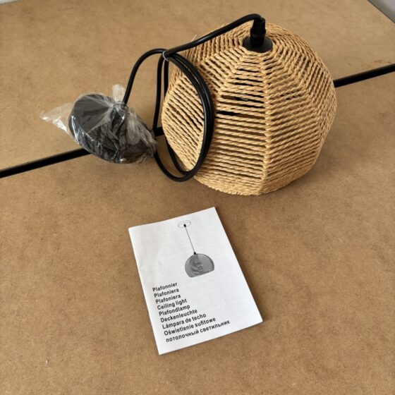 Pleciona lampa wisząca w stylu boho