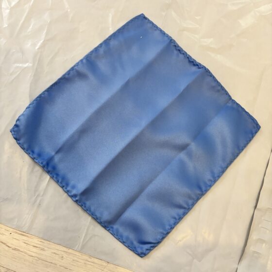 Poszetka jasnoniebieska satynowa