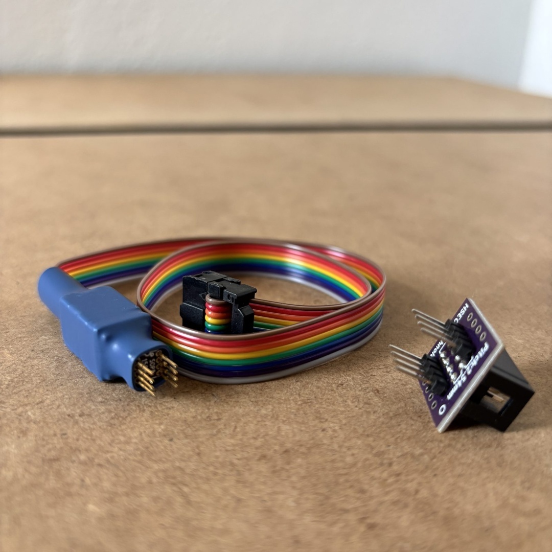 Programator USB z przewodem taśmowym i adapterem