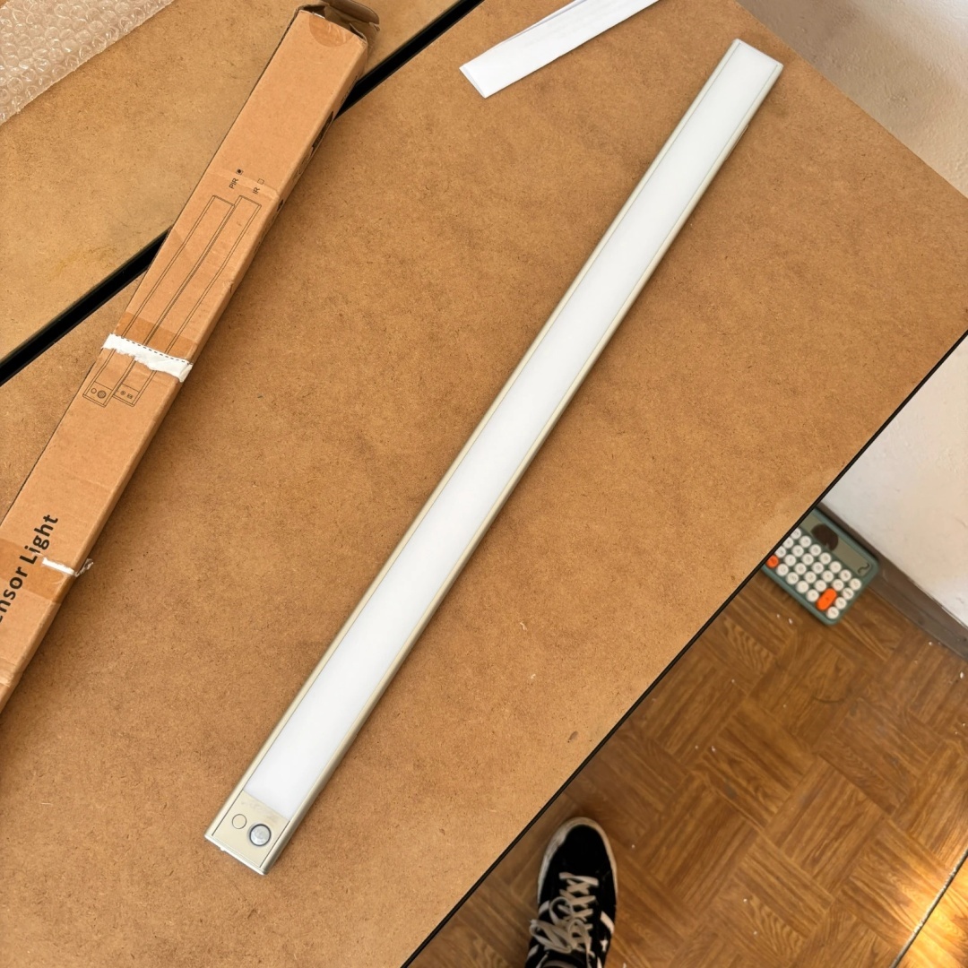 SOAIY lampa LED podszafkowa 60 cm 4500 mAh z czujnikiem ruchu