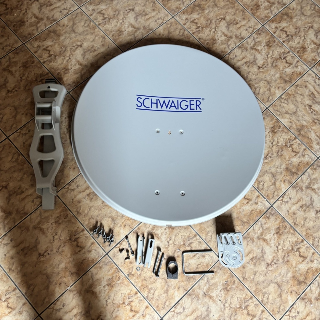 Schwaiger 714241 aluminiowa antena satelitarna offset 88 cm - jasnoszara