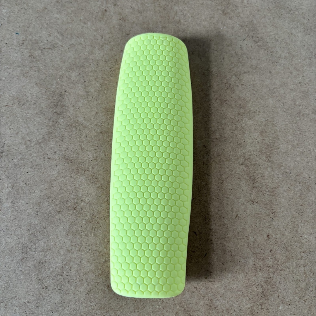 Silikonowe etui na pilot B59, limonkowe - obrazek 2