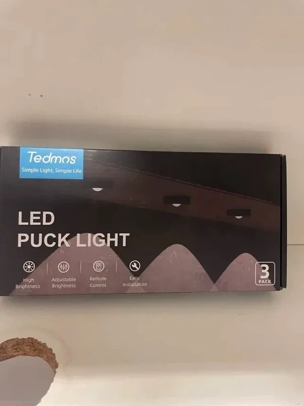 USB LED spotlight - 2400 mAh, lampka podszafkowa z pilotem, RGB