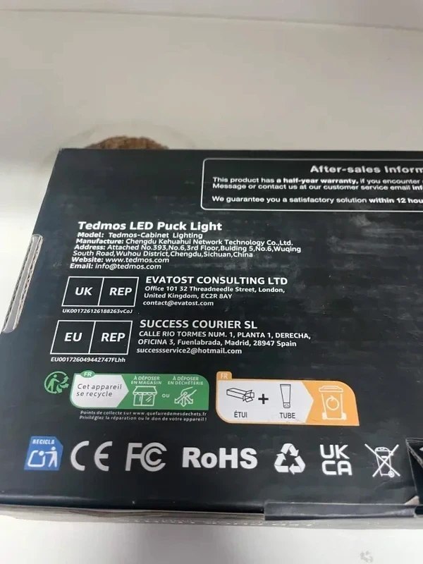 USB LED spotlight - 2400 mAh, lampka podszafkowa z pilotem, RGB - obrazek 3