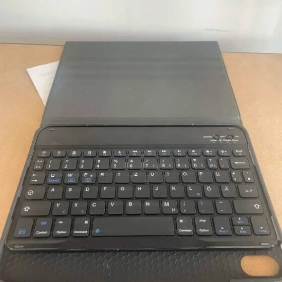 Vobafe Etui z Klawiaturą iPad 11/10 Generacji KB-109