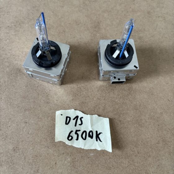 Żarniki ksenonowe D1S 6500 K - komplet 2 szt.