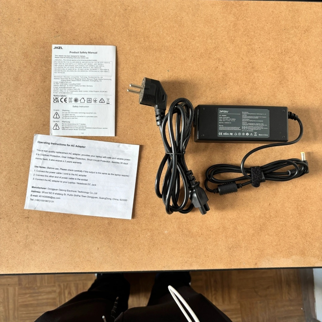 Zasilacz laptopowy 19 V 4,74 A 90 W z przewodem EU